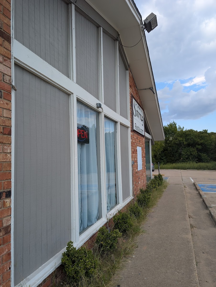 Four Tines Restaurant at the Surrey Photo 4