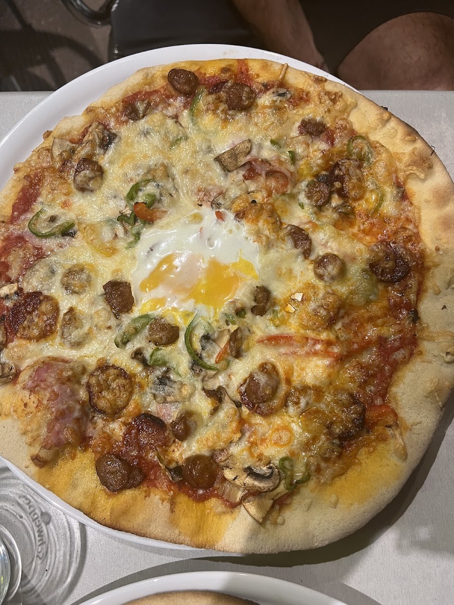 May pizza Photo 6