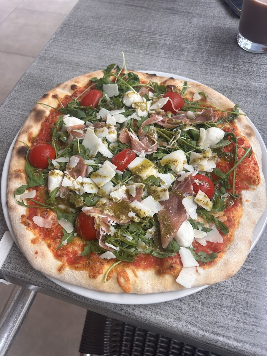 May pizza Photo 7