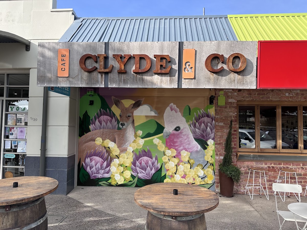 Cafe Clyde & Co
