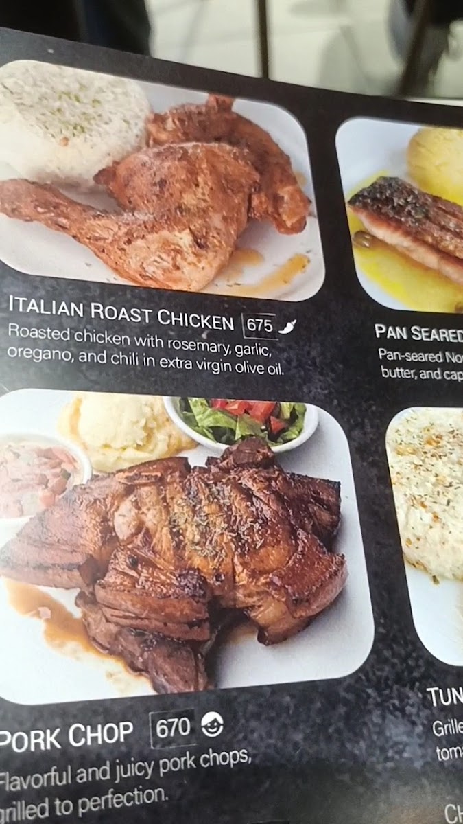 Mama Lou's Italian Kitchen - Gateway Mall I Photo 2