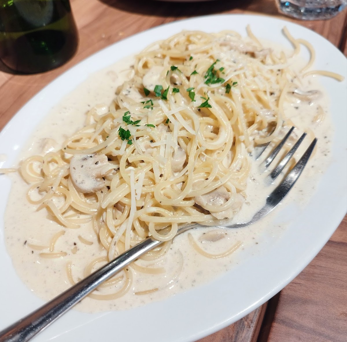 Mama Lou's Italian Kitchen - Gateway Mall I Photo 9