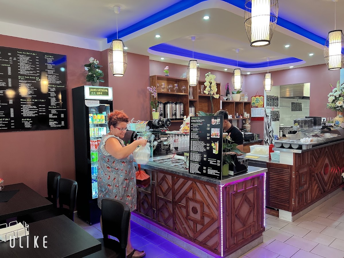 ASIA CUISINE & BUBBLE TEA Photo 3