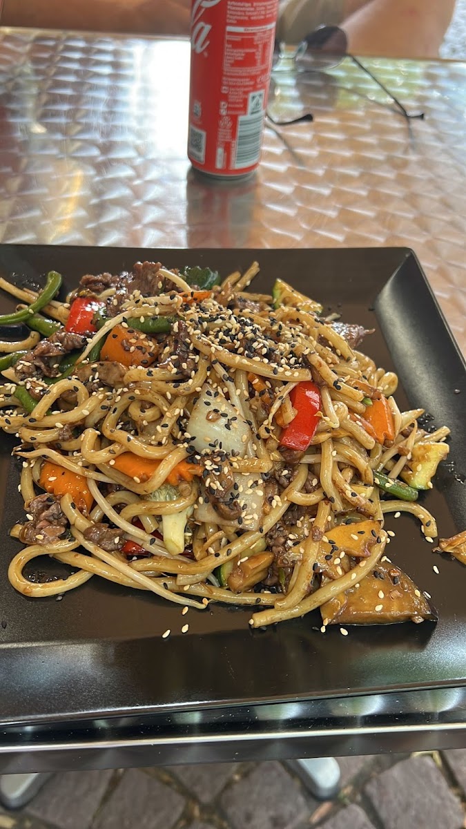 ASIA CUISINE & BUBBLE TEA Photo 9