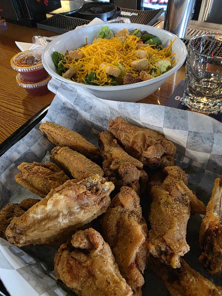 Pike Bar & Grill Photo 4