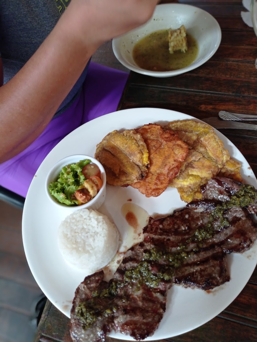 restaurante gallo de oro cali Photo 6