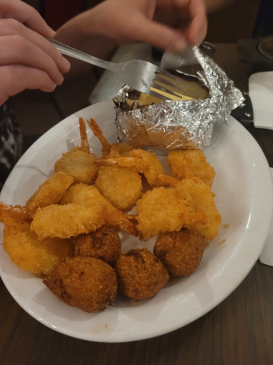 Carolina Restaurant & Steak House Photo 9