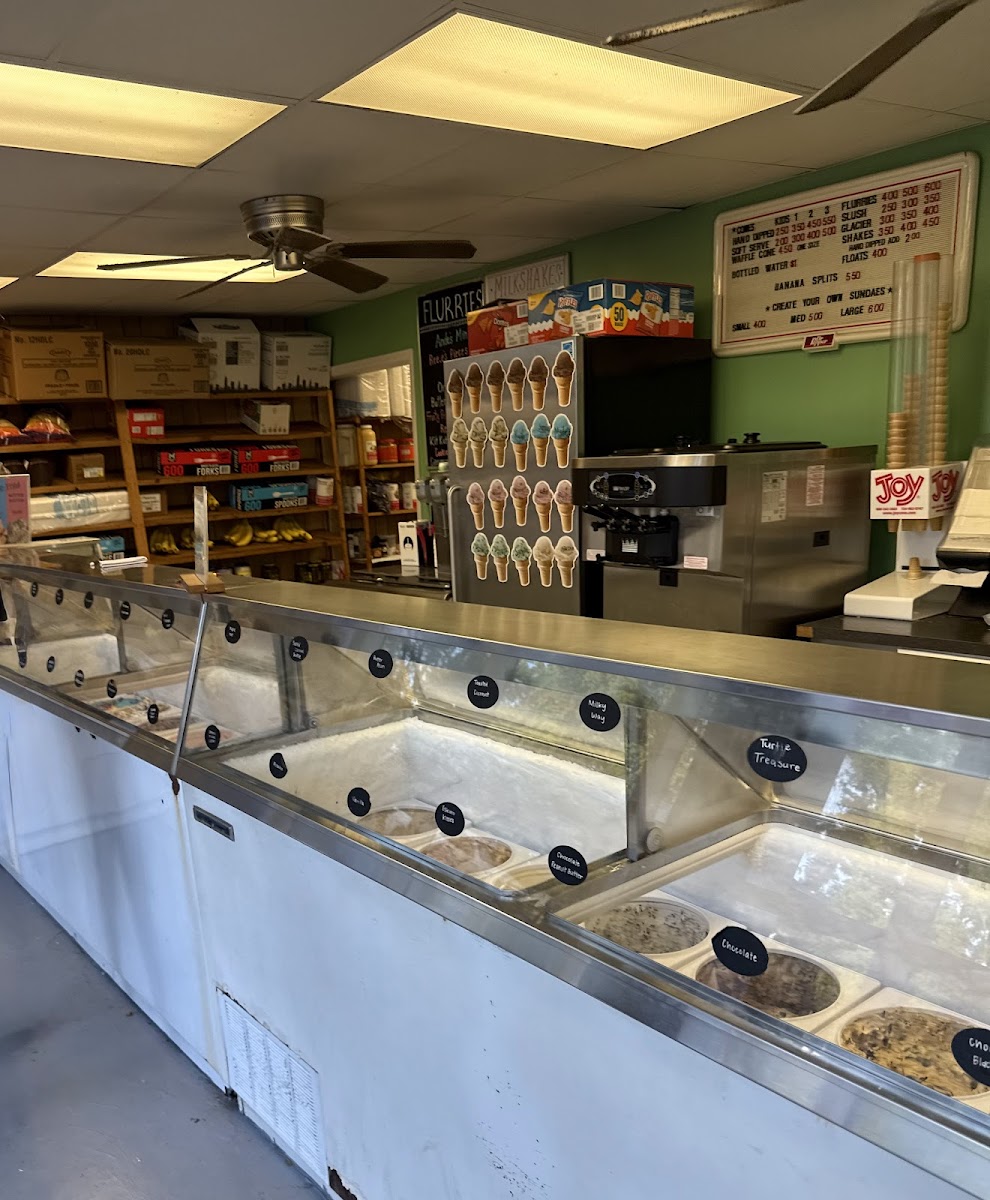 Yoder's Red Barn Ice Cream Photo 4