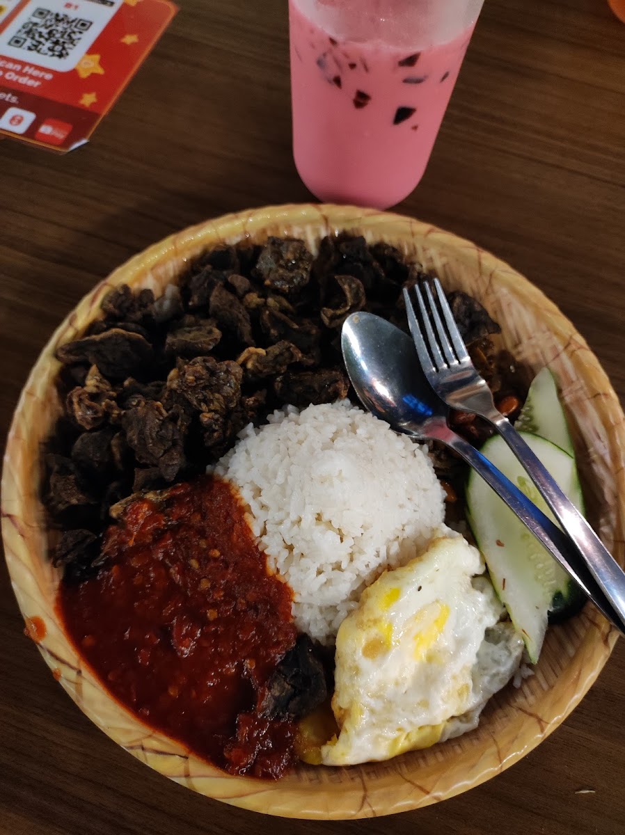 Uncle Lanz Nasi Lemak Photo 6