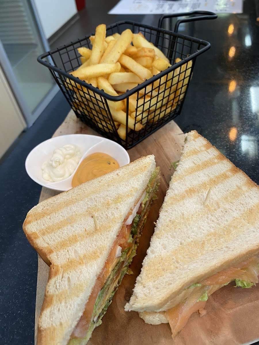 Golden Café Photo 9