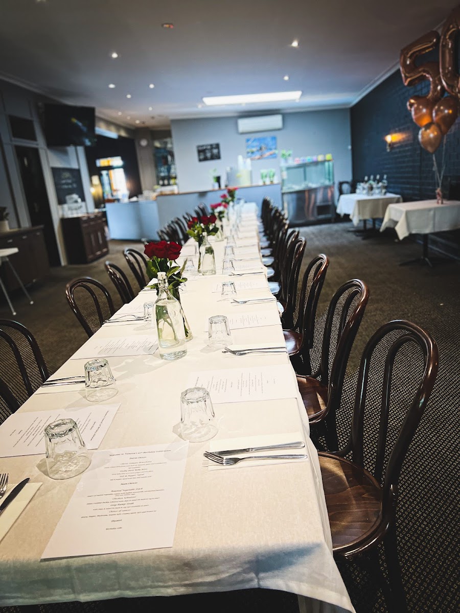 Royal Oak Bistro Cessnock Photo 3