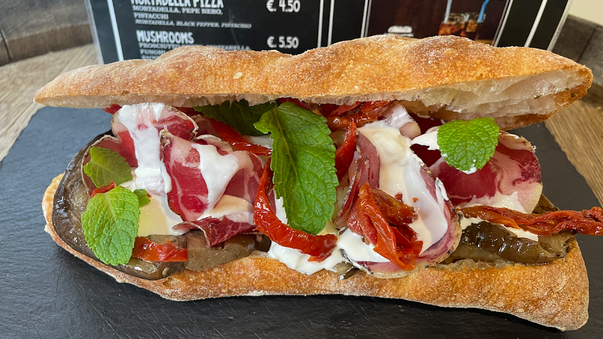 Mordi Sandwichouse® Photo 8