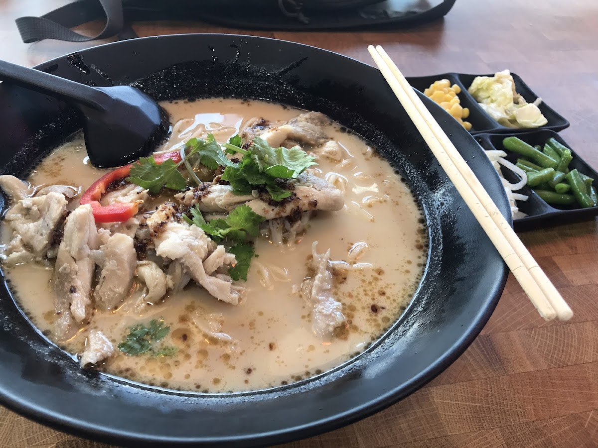 Brother Lee Canteen 小李哥凉皮 Photo 2
