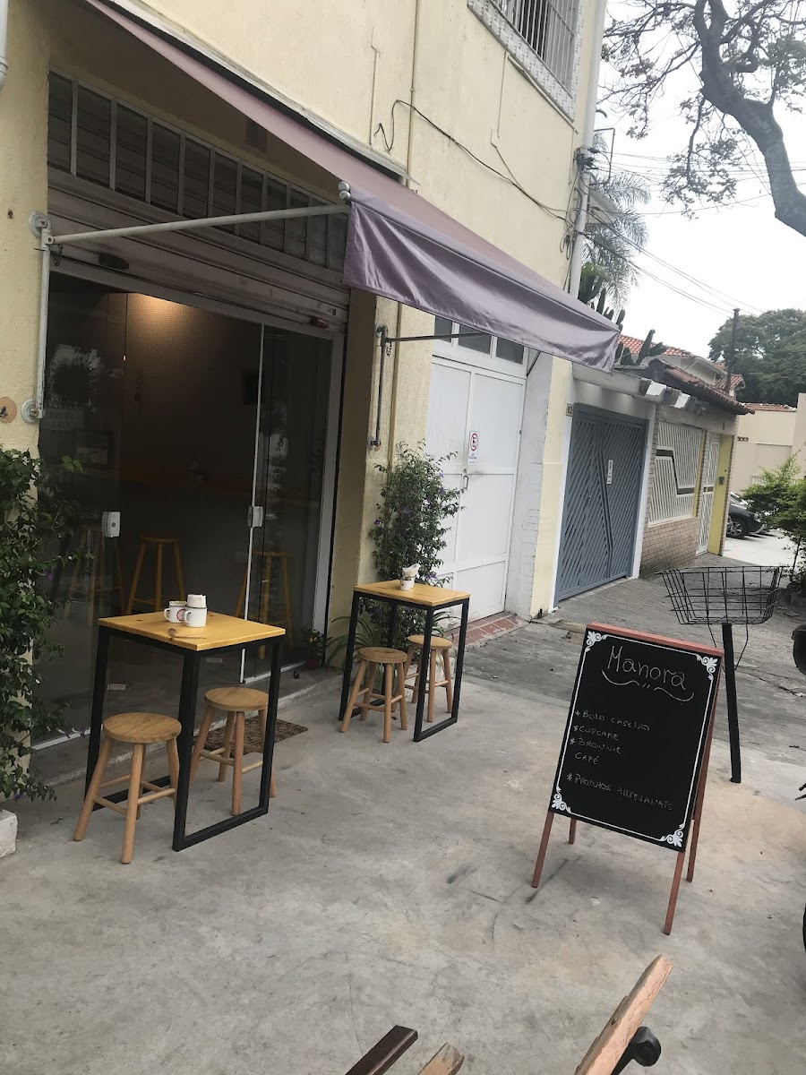 Manora Bolos e Café Photo 3