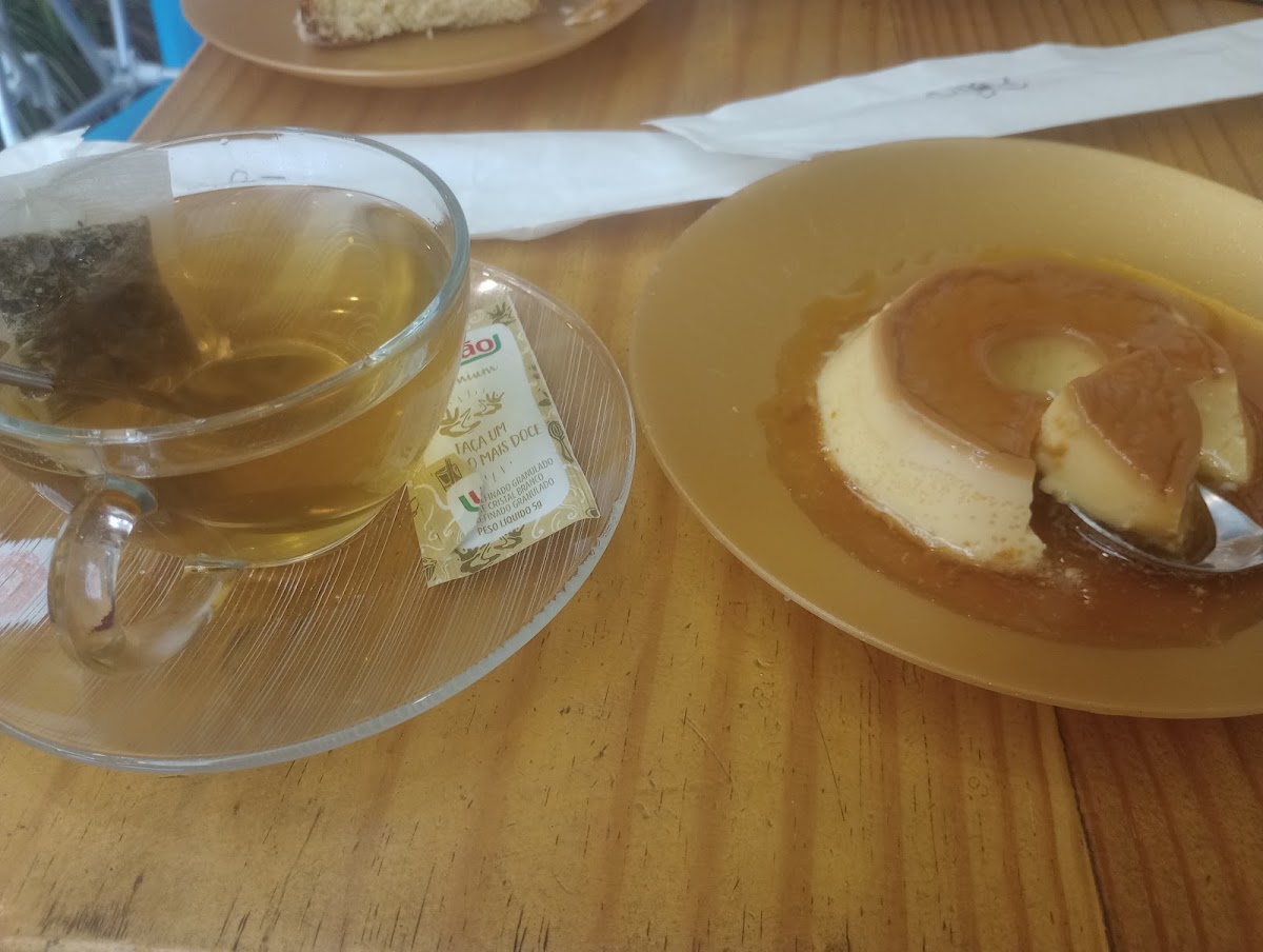 Manora Bolos e Café Photo 5