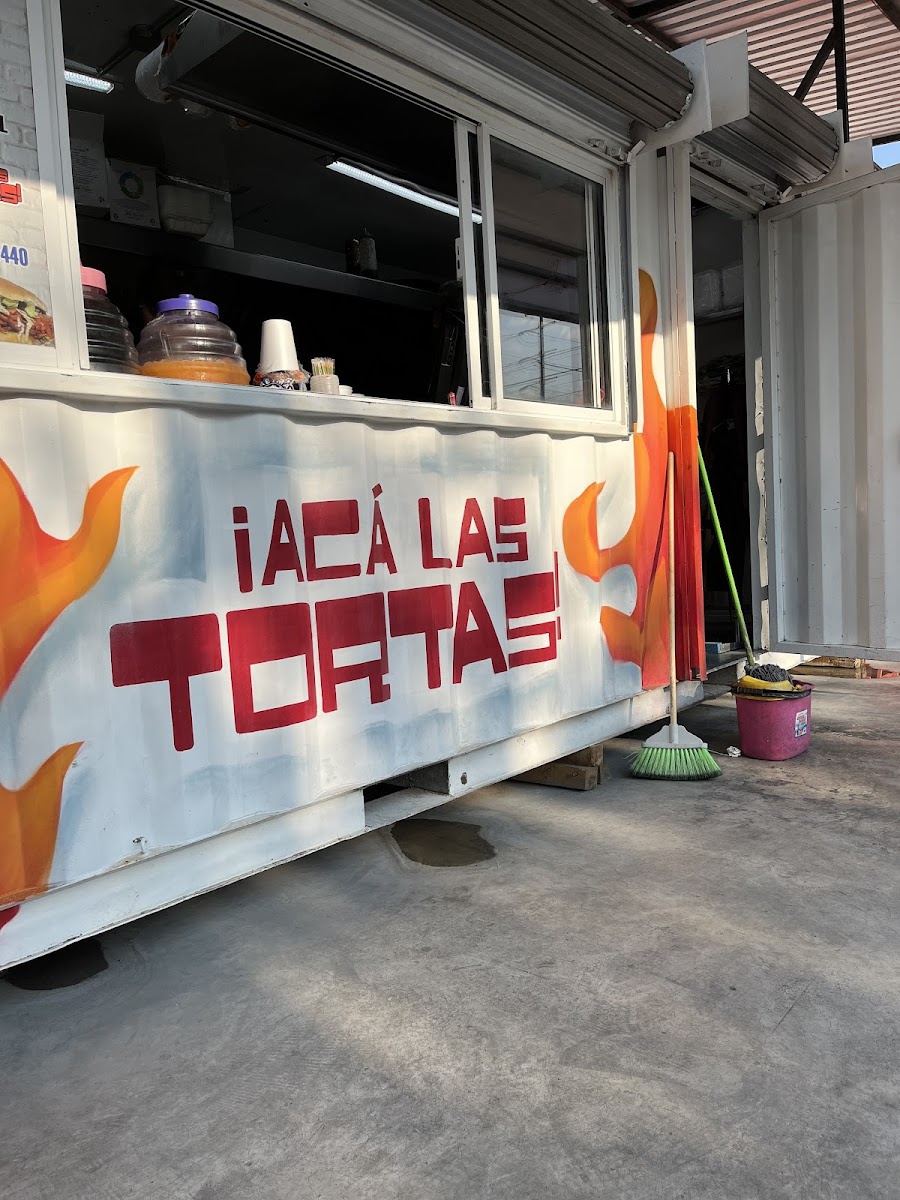 Acá Las Tortas UNITEC Photo 3