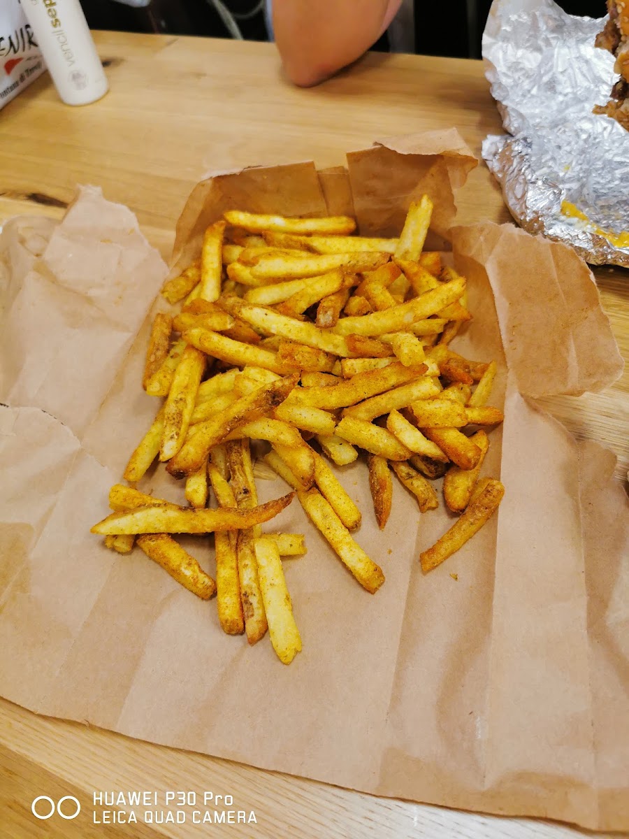 Five Guys Rome Termini Photo 10