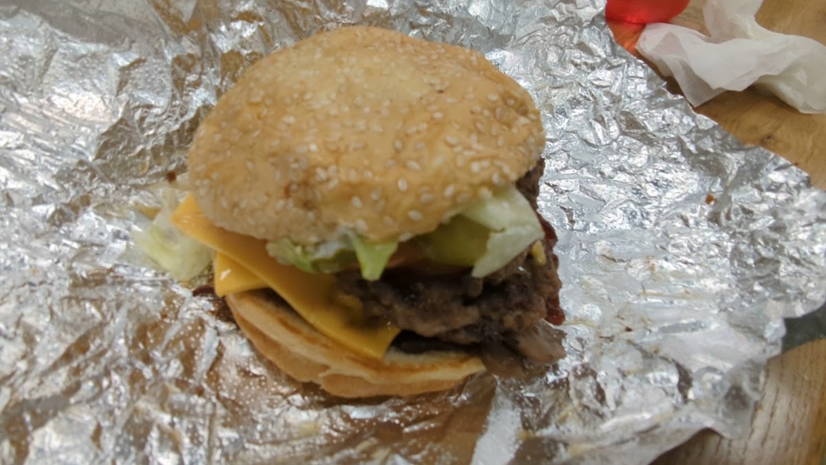 Five Guys Rome Termini Photo 2