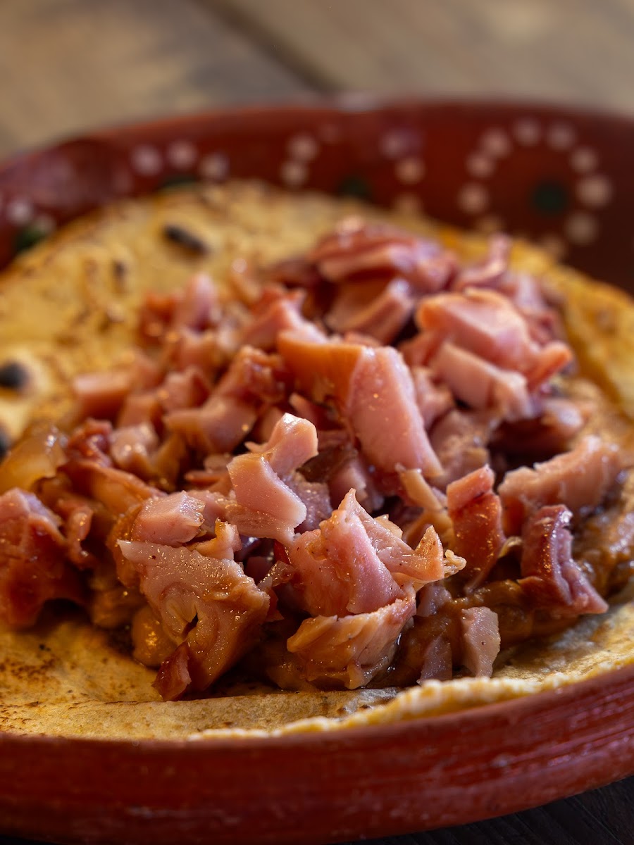 Carnitas y pollos ' EL PERICO'