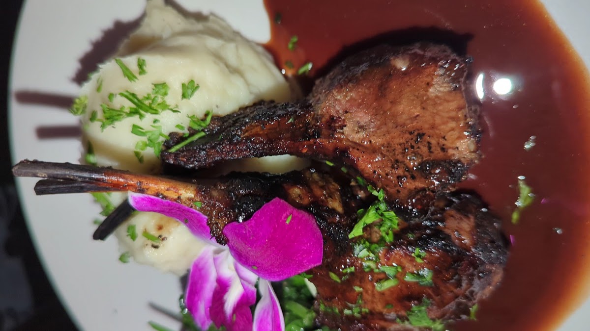 Vybez Restaurant and Lounge Photo 2