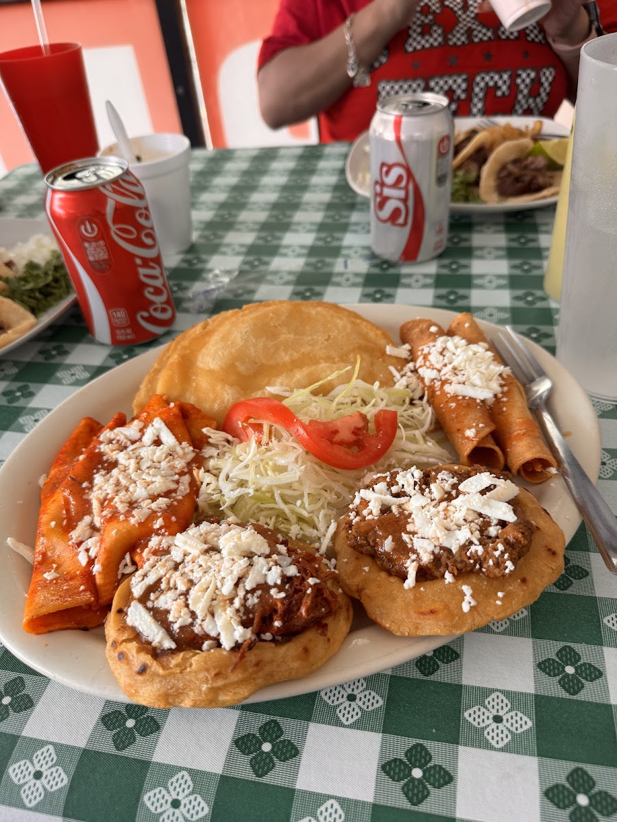 Restaurante Mi lindo Michoacan Photo 4