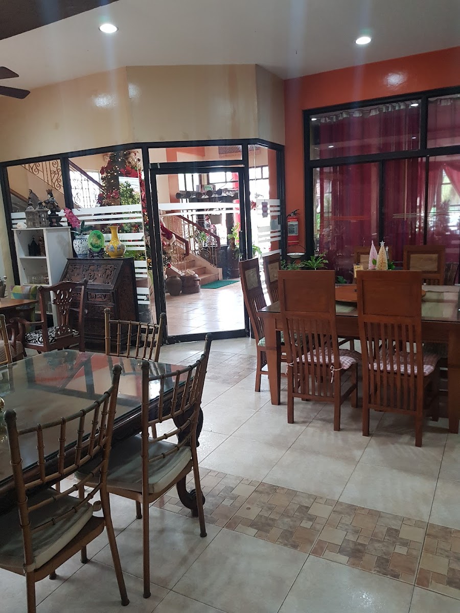 Saya's Restaurant Photo 4