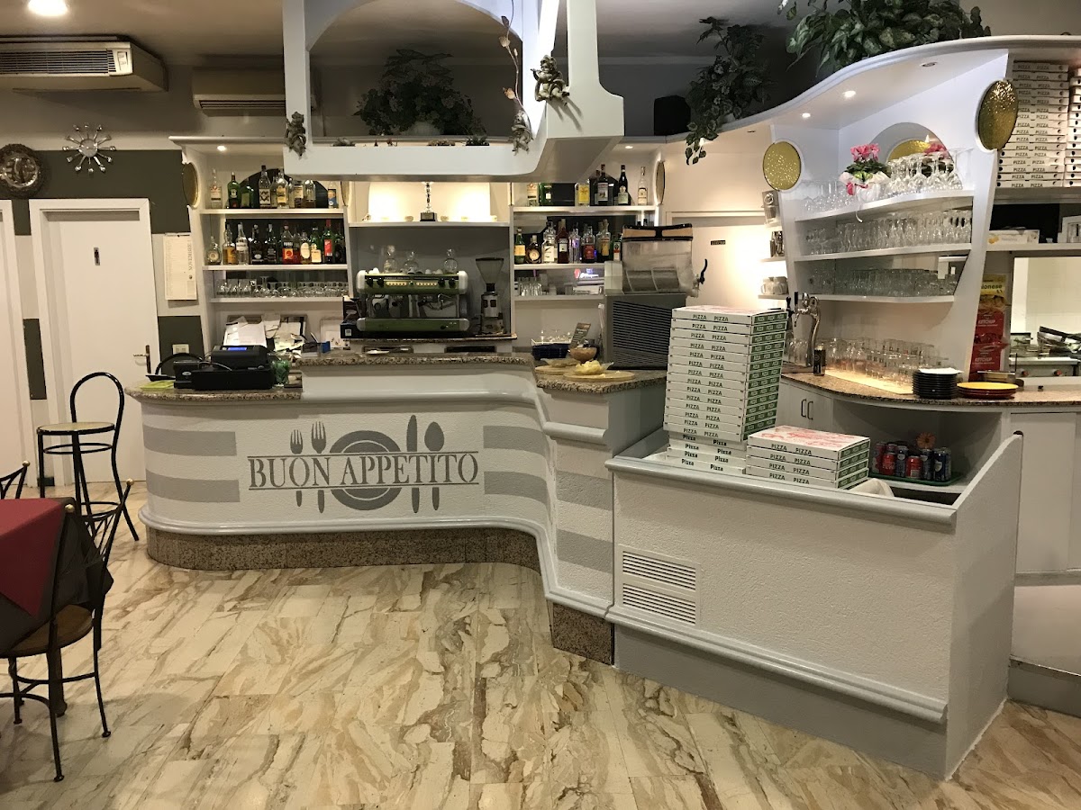 LO SPIGOLO RISTORANTE PIZZERIA