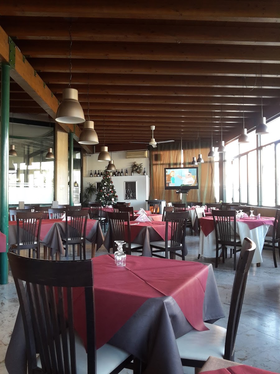 LO SPIGOLO RISTORANTE PIZZERIA Photo 3