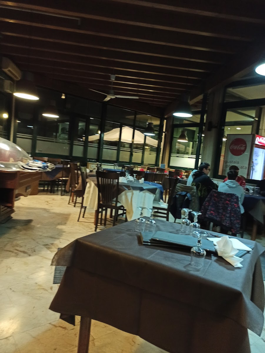 LO SPIGOLO RISTORANTE PIZZERIA Photo 4