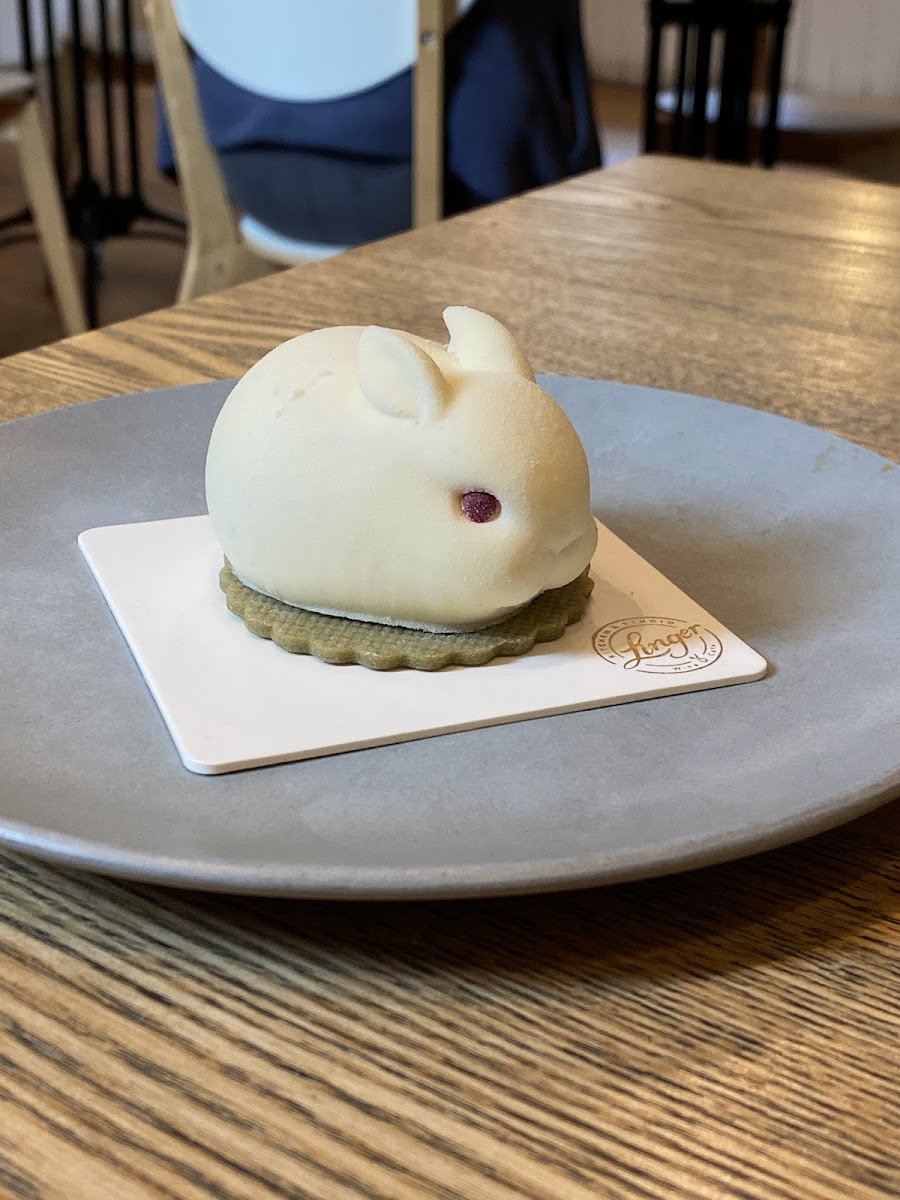 Linger Cafe Photo 8