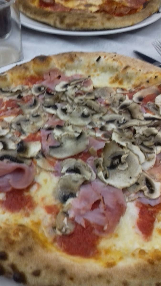 Pizzeria Vecchia Lira San Massimo Photo 10