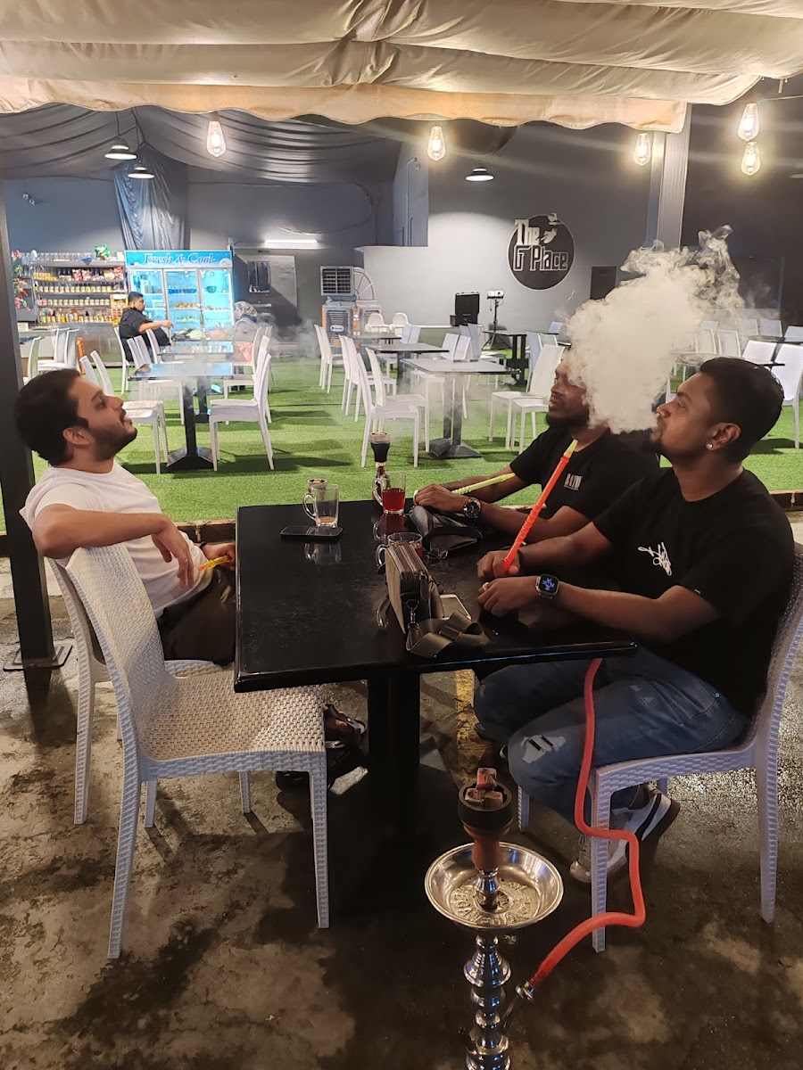 BLACK SMOKE SHISHA @ THE G PLACE