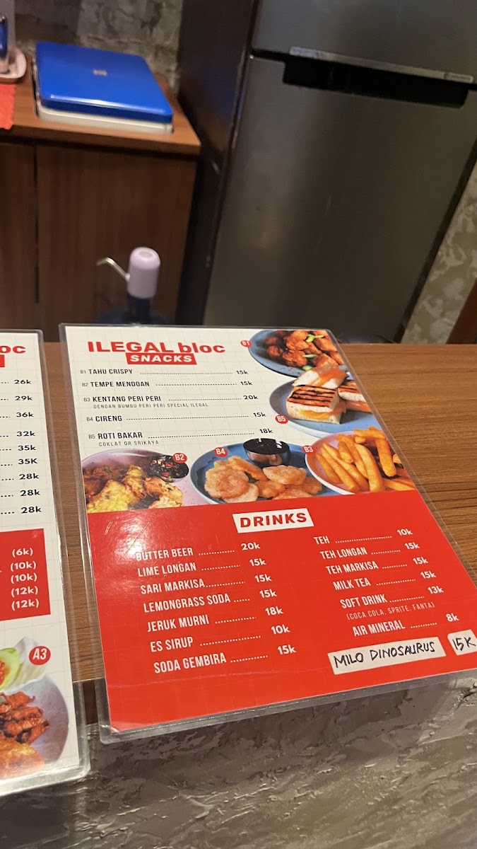 ILEGAL bloc Photo Menu 8