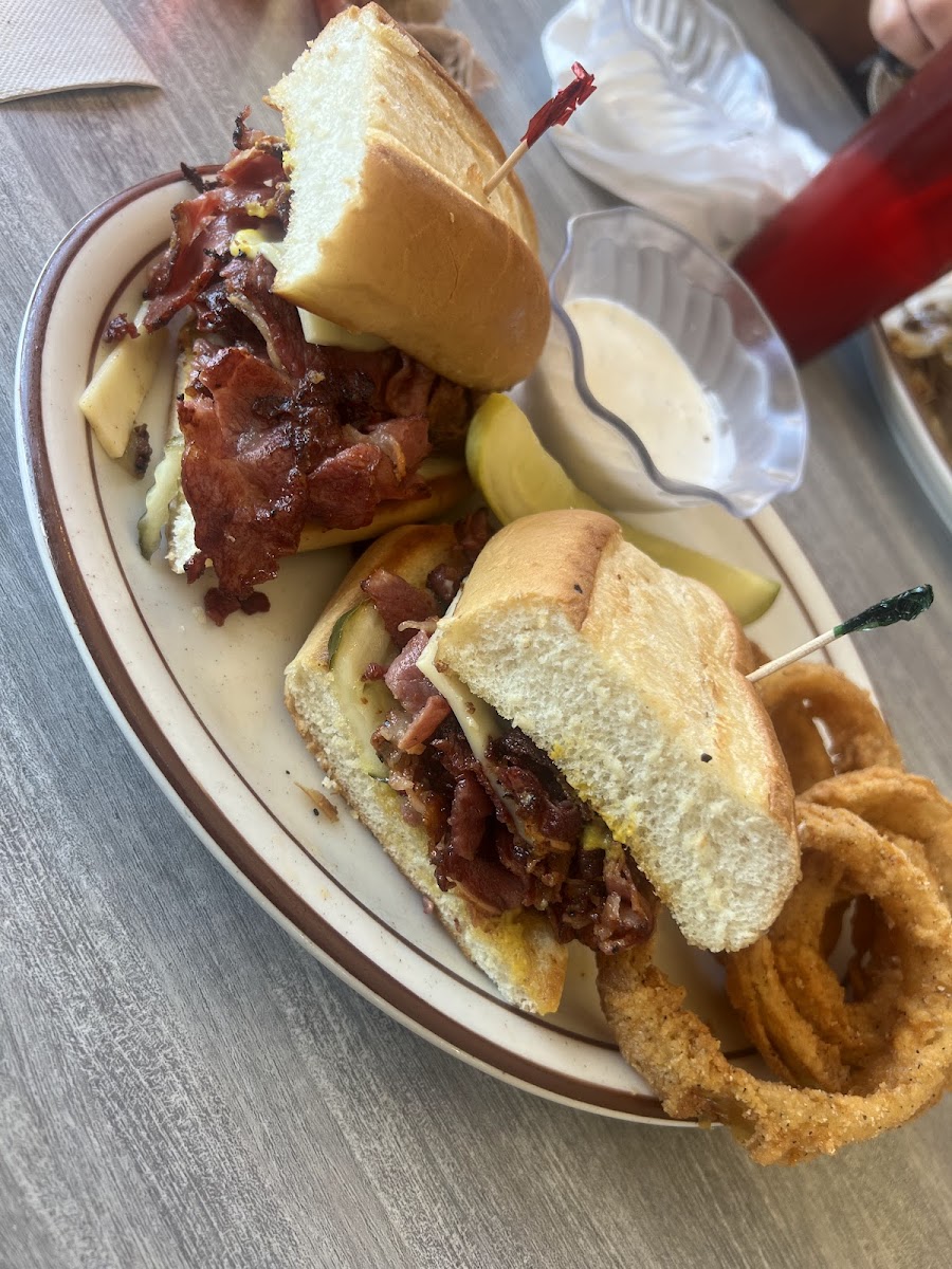 Lindos Diner(Banning) Photo 4