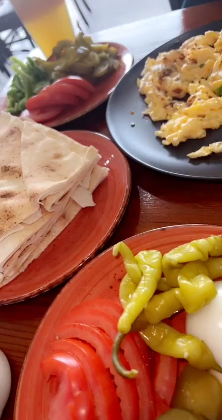 Manoush w Saj Photo 2
