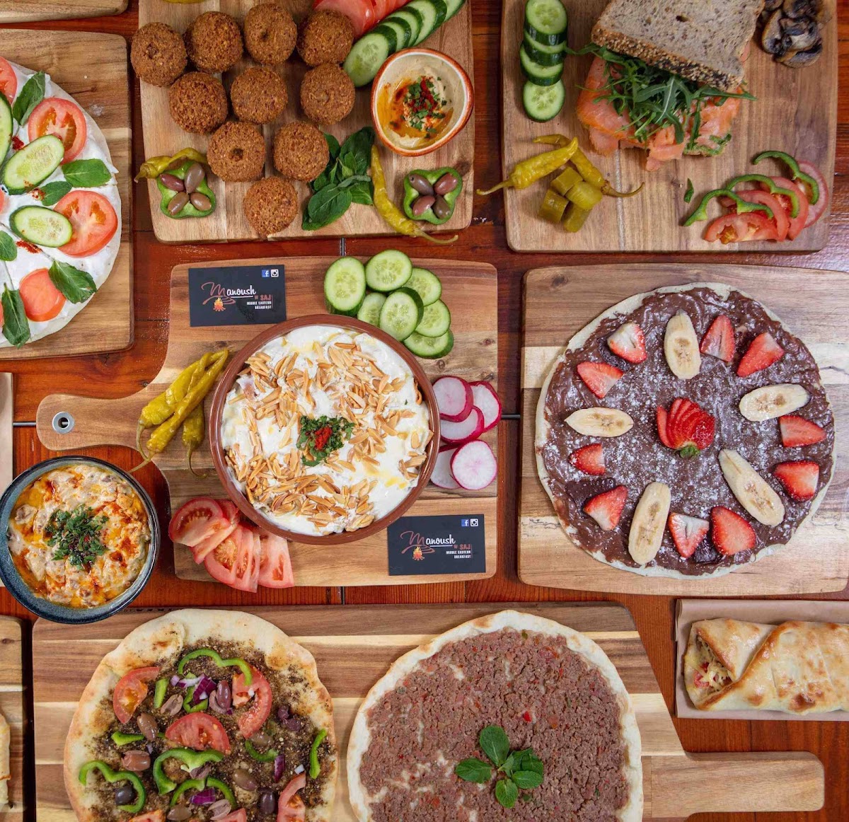 Manoush w Saj Photo 3