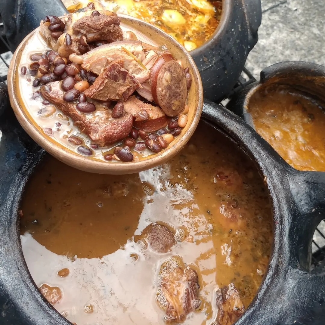 Feijoada na lenha por Igo Gabeira