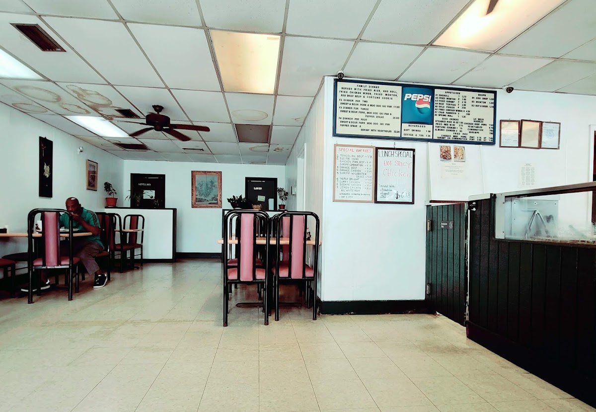 Egg Roll Express Photo 3