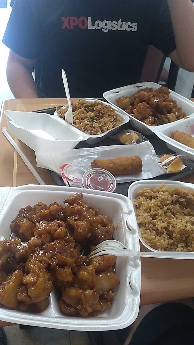Egg Roll Express Photo 9