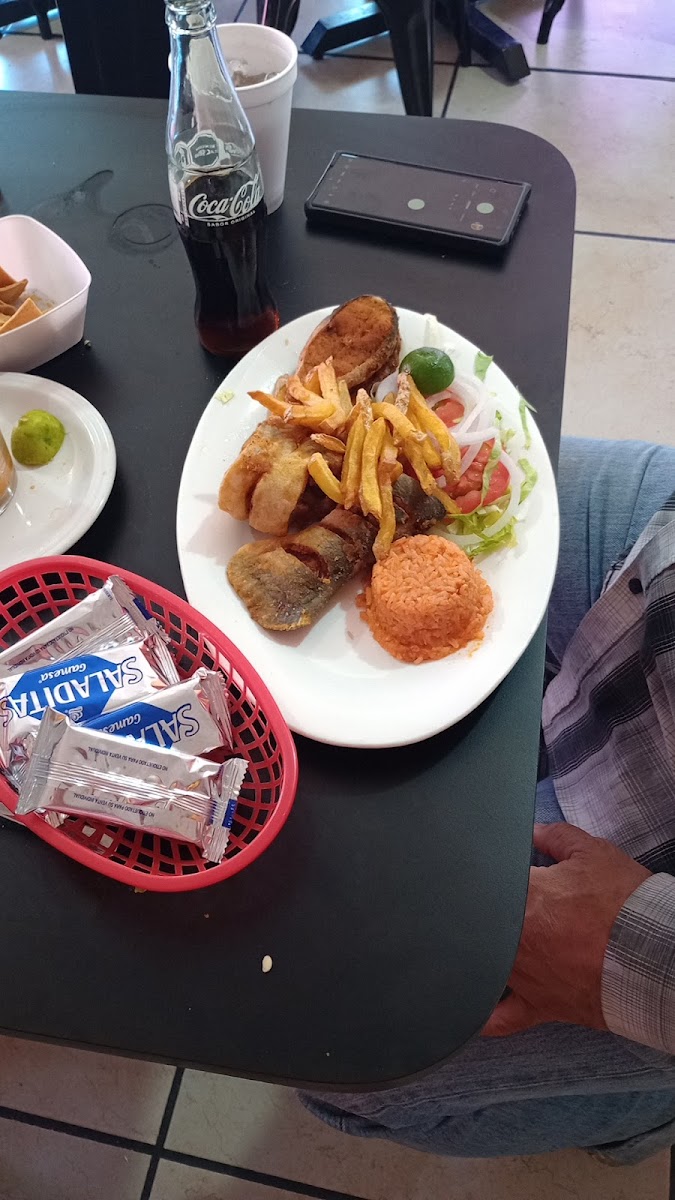 Pescaderia La Fronteriza Photo 6