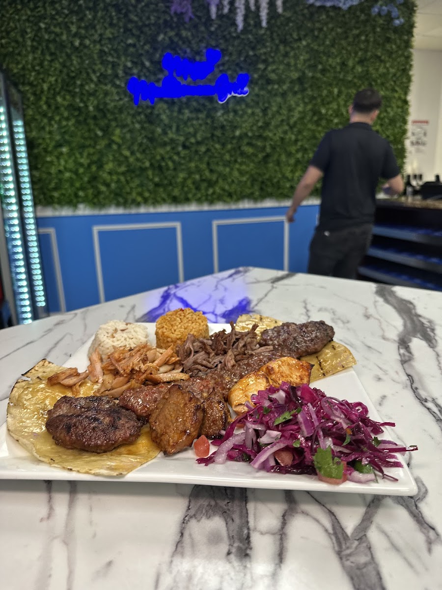 Mezze Mediterranean Grill Photo 7