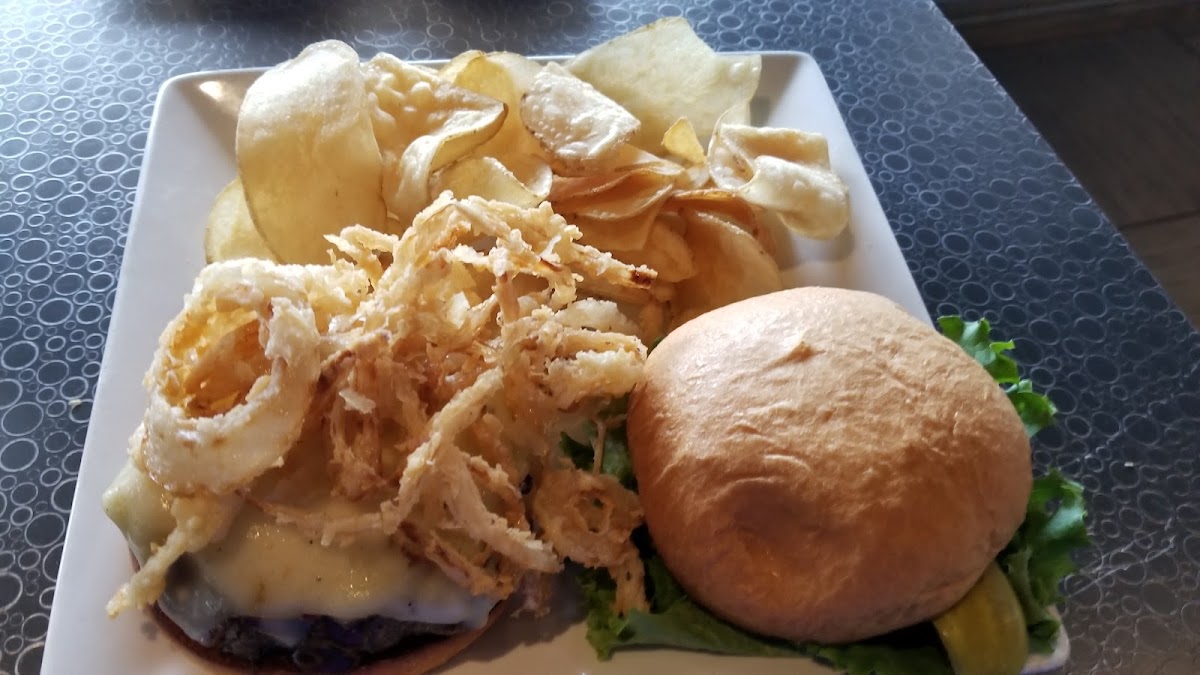 Brick House Bar & Grill Photo 9