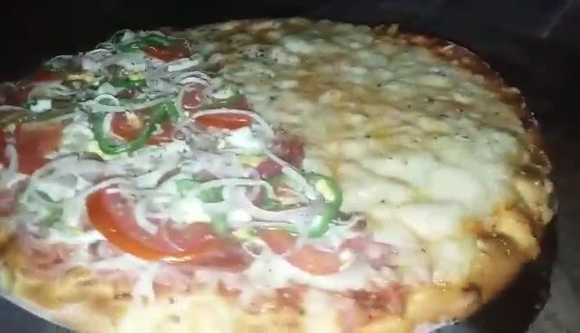La luthella pizza delivery Photo 2