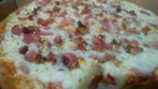 La luthella pizza delivery Photo 9