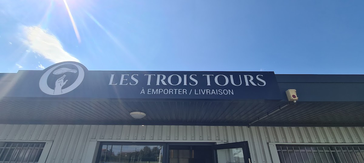 Les Trois Tours