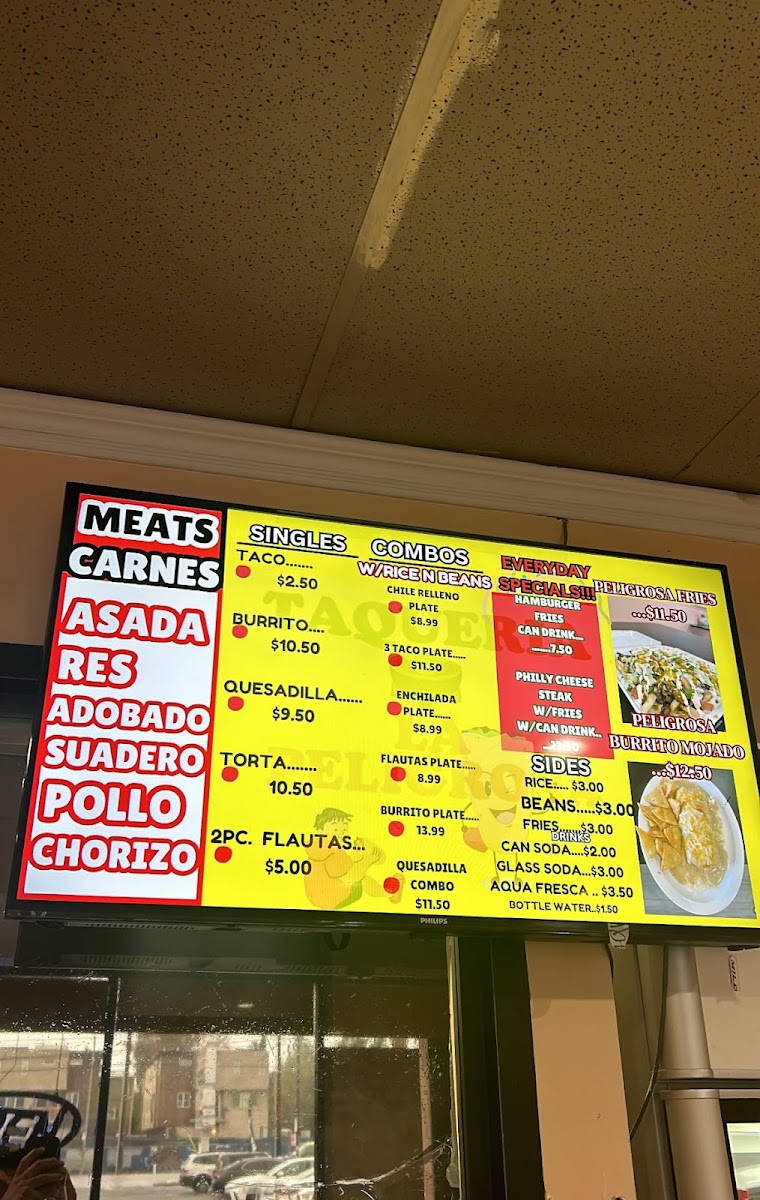 Taqueria la peligrosa Photo 3