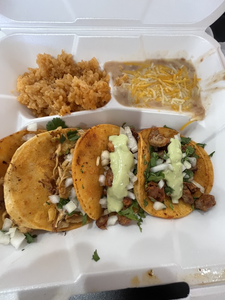 Taqueria la peligrosa Photo 4