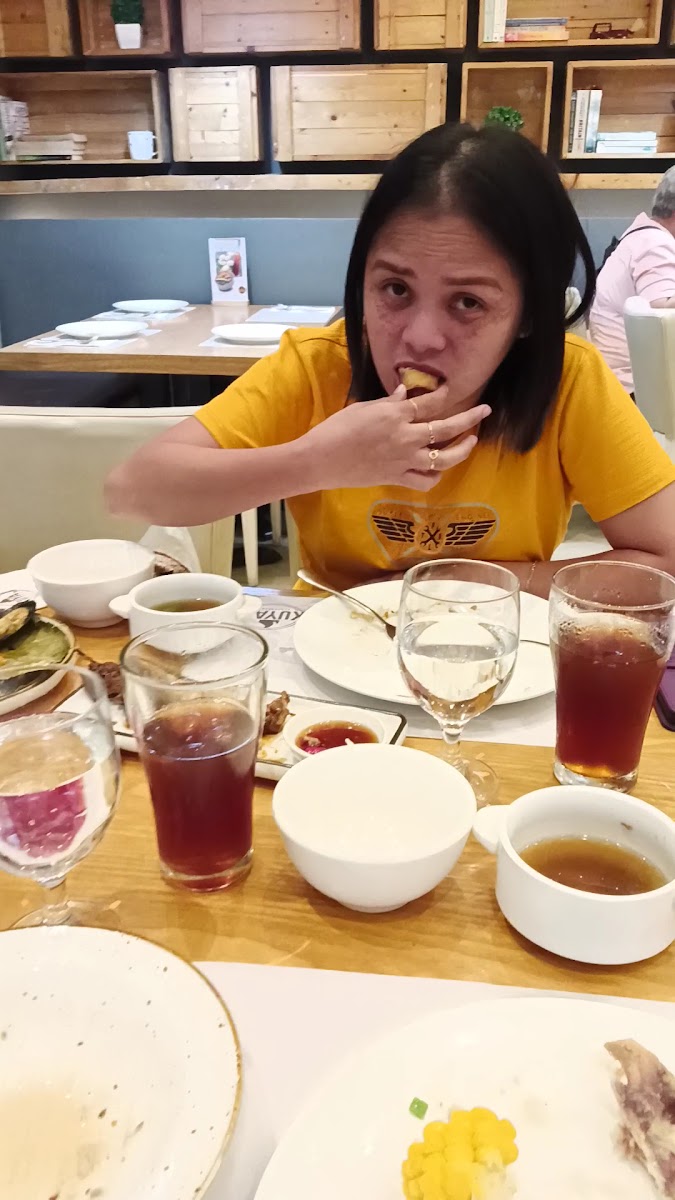 Kuya J Restaurant Photo 2