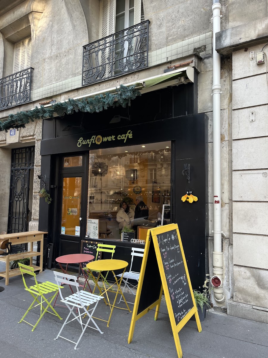 Sunflower Café Photo 4