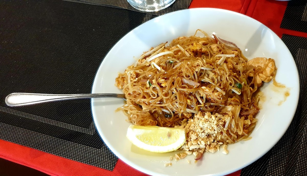 Lugarno Thai Restaurant Photo 5